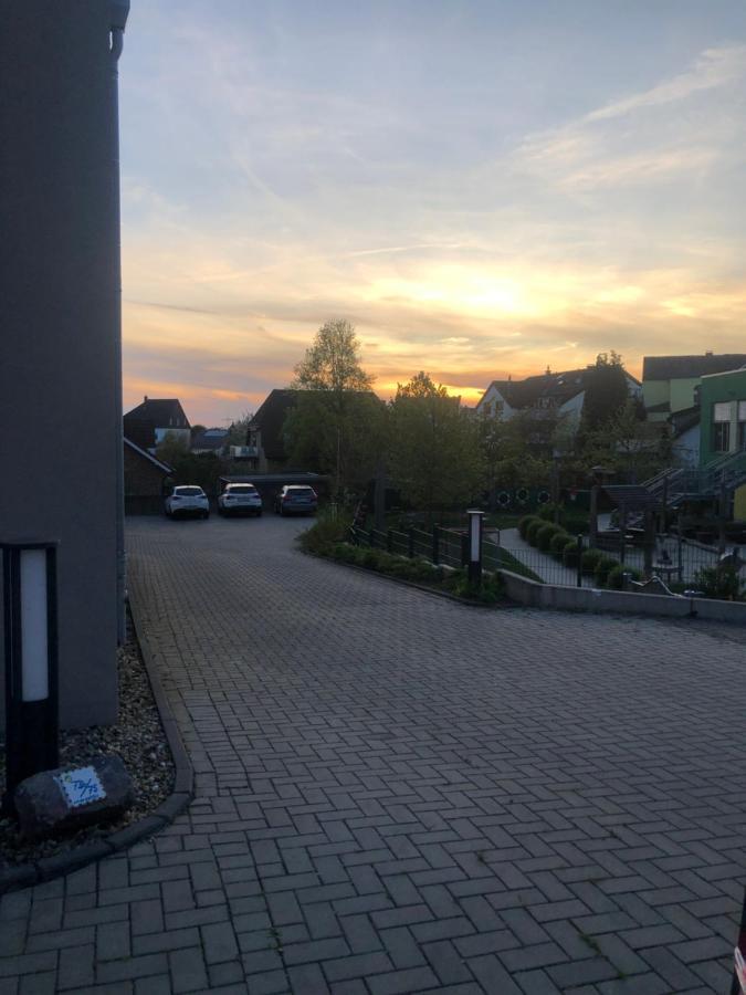 Moderne Wohnung Mit 4 Betten بوخوم المظهر الخارجي الصورة