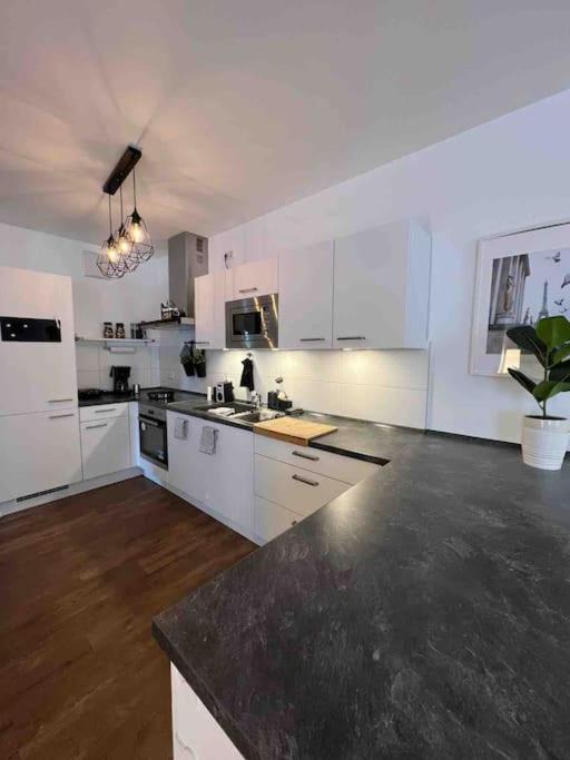 Moderne Wohnung Mit 4 Betten بوخوم المظهر الخارجي الصورة